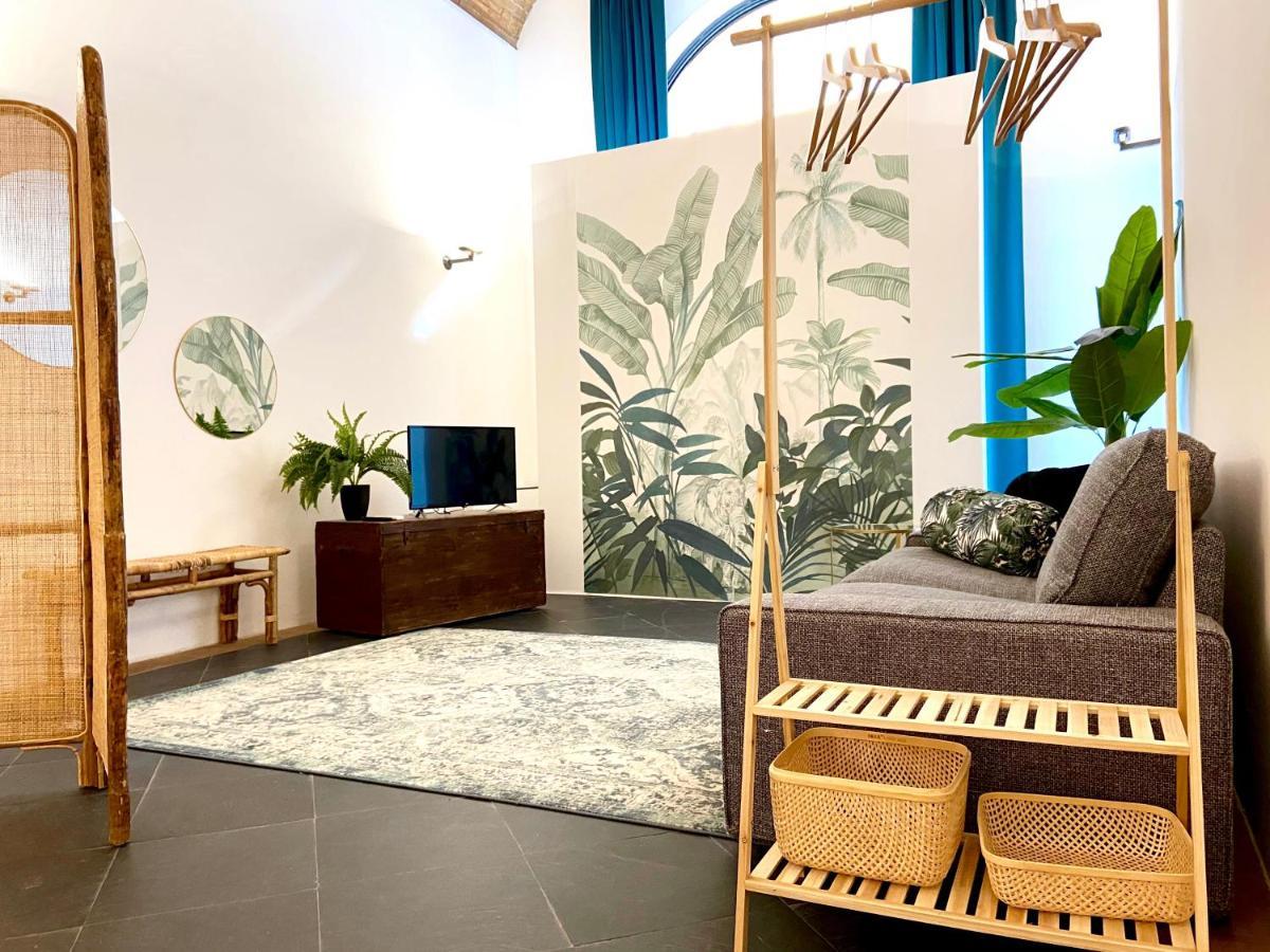 The Jungle Apartment Парма Экстерьер фото